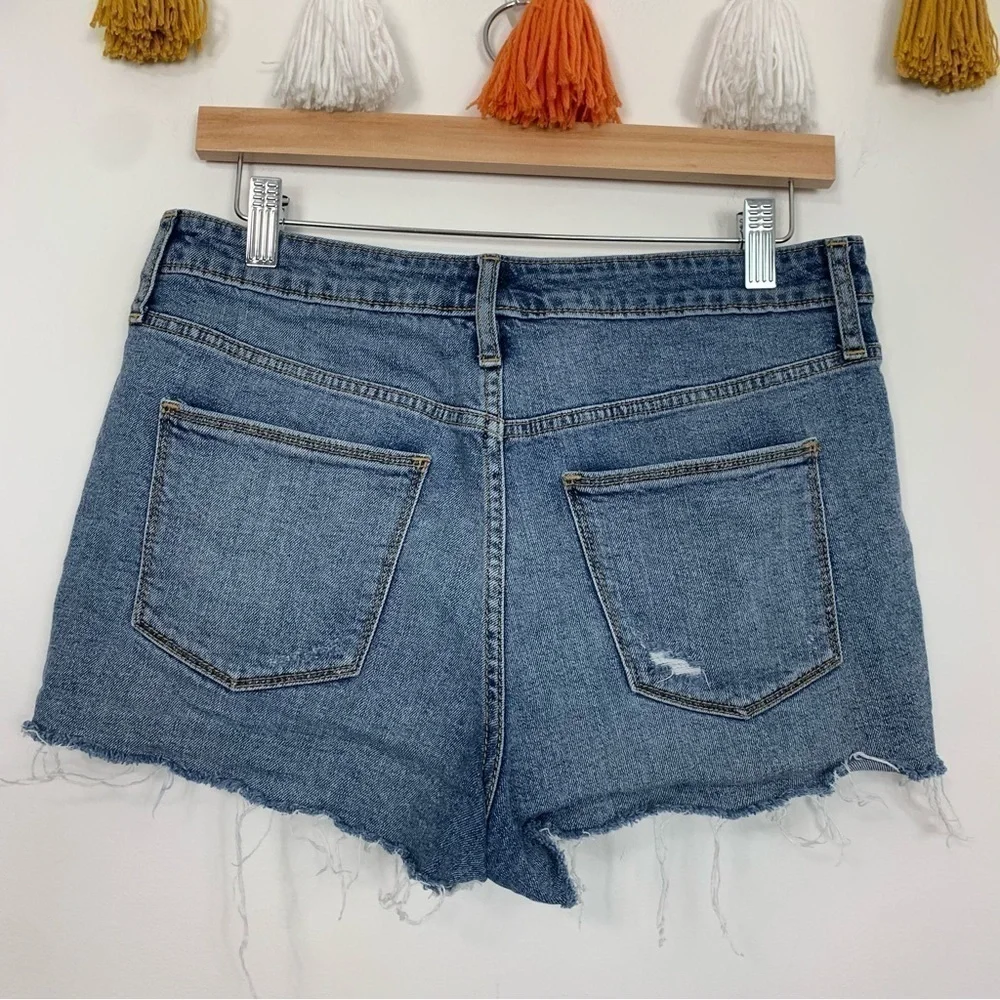 Universal Thread High Rise Shortie Jean Shorts Medium Wash Size 10